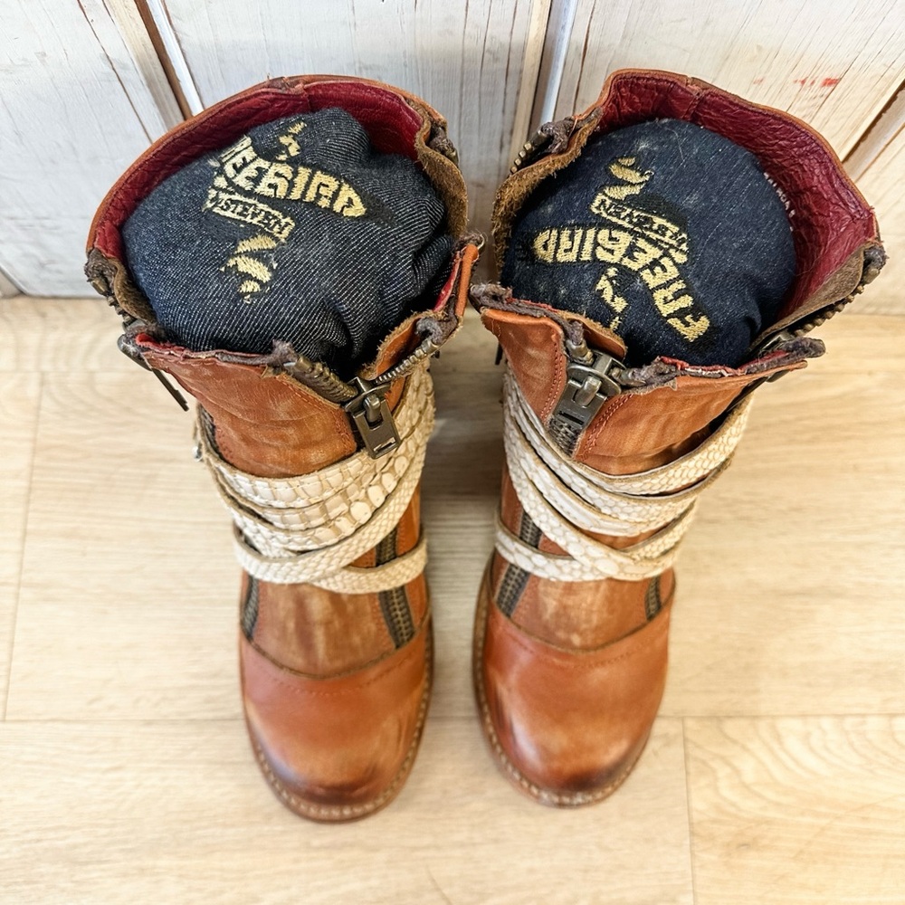 Freebird Balboa Brown Leather Ankle Boots with Cream Straps - Picture 3 of 9